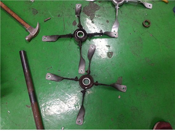 군포UPS밧데리실 휀샤프트교체1